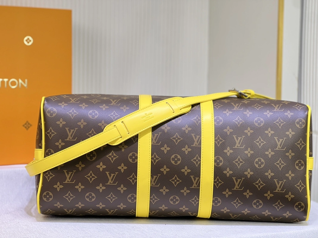Louis Vuitton Travel Bags StreetReady 1023