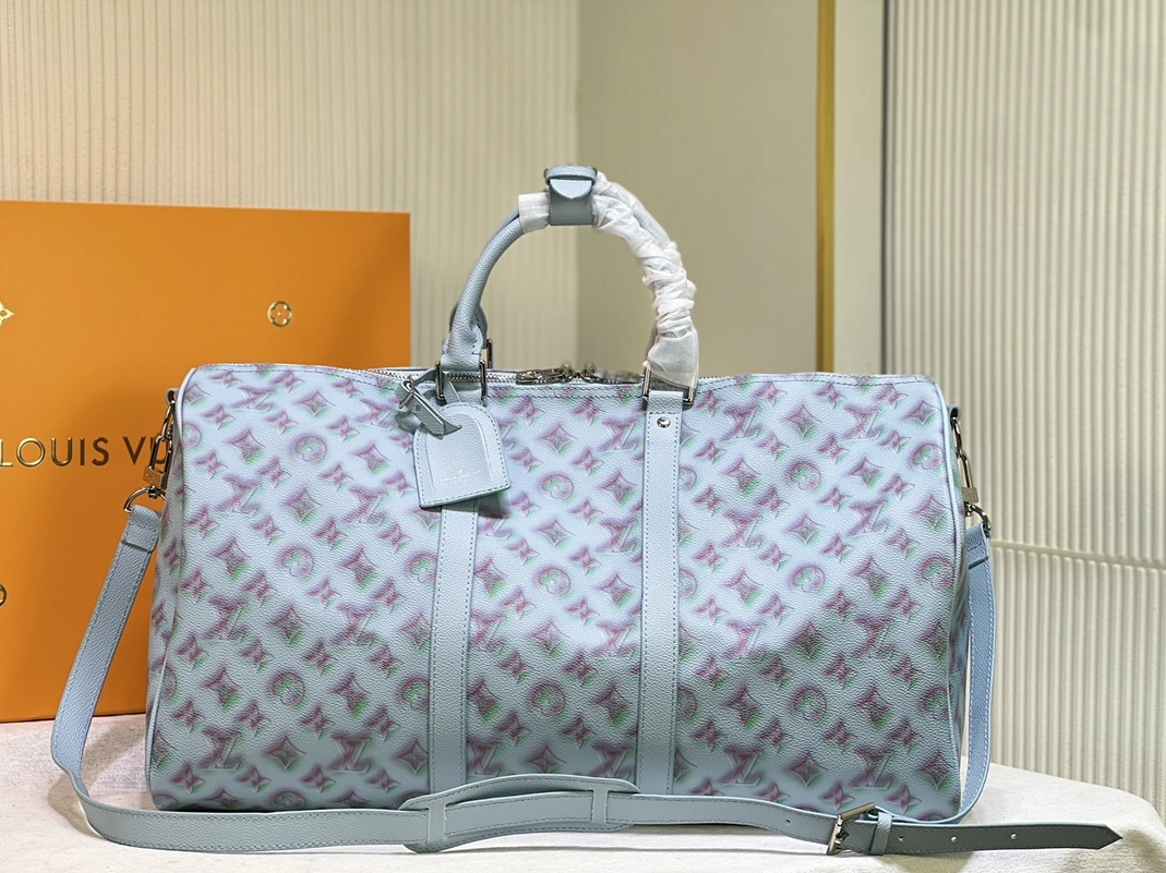 Louis Vuitton Travel Bags Stylish 7542