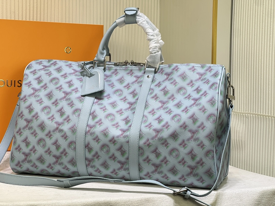 Louis Vuitton Travel Bags Stylish 7542