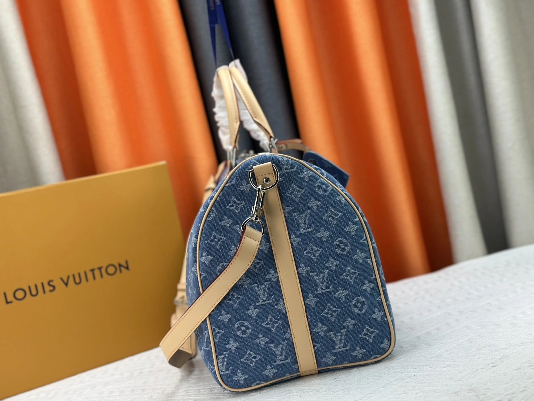 Louis Vuitton Travel Bags Timeless 2910