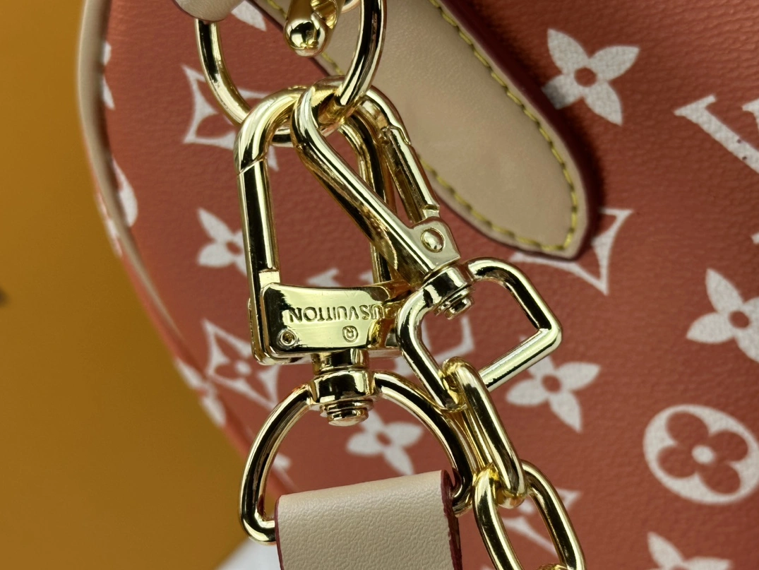 Louis Vuitton Travel Bags Timeless 7948