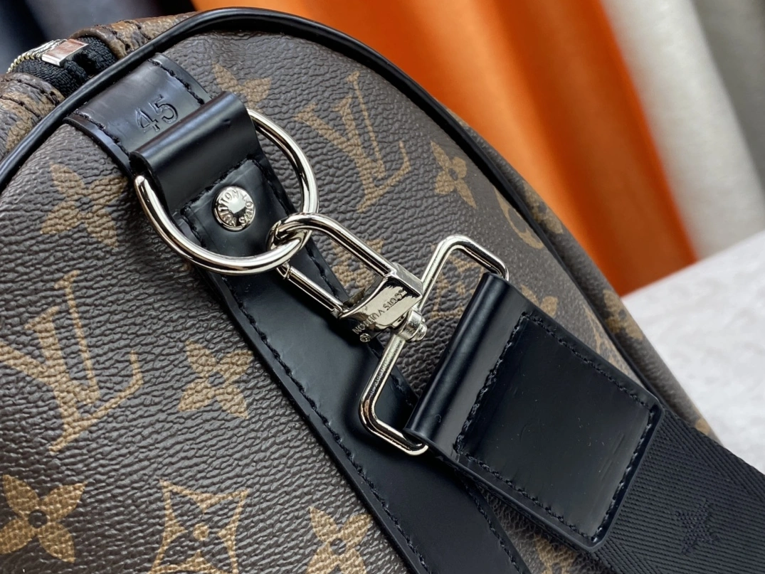 Louis Vuitton Travel Bags Trendsetting 1407