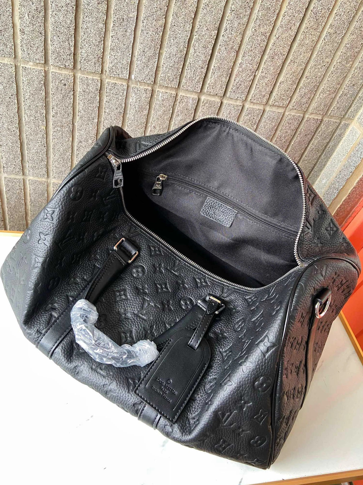 Louis Vuitton Travel Bags Trendsetting 6236