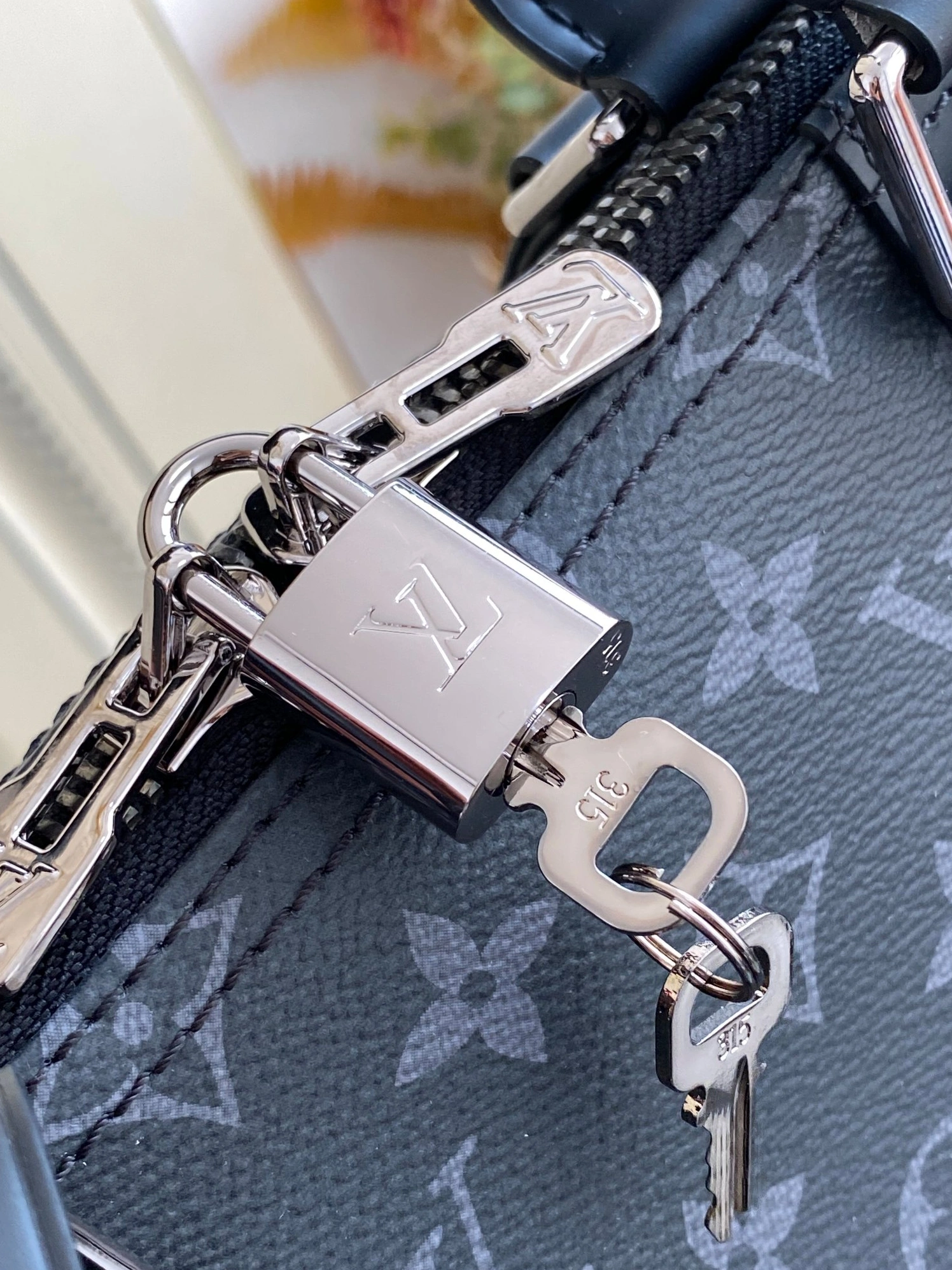 Louis Vuitton Travel Bags Unique 7280