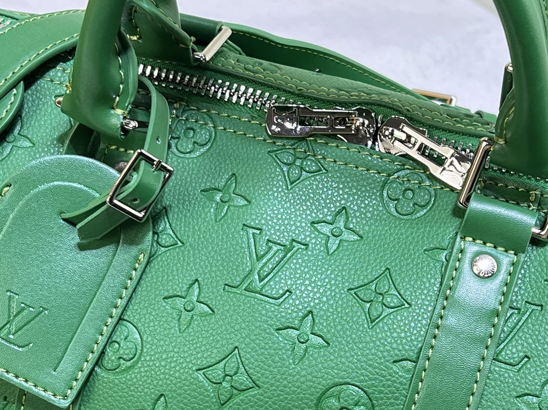 Louis Vuitton Travel Bags UrbanStyle 5334