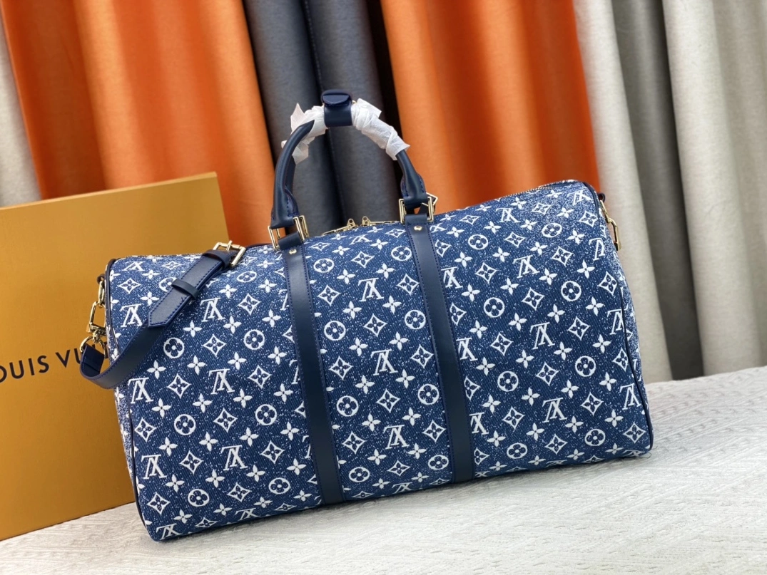 Louis Vuitton Travel Bags WellDesigned 153