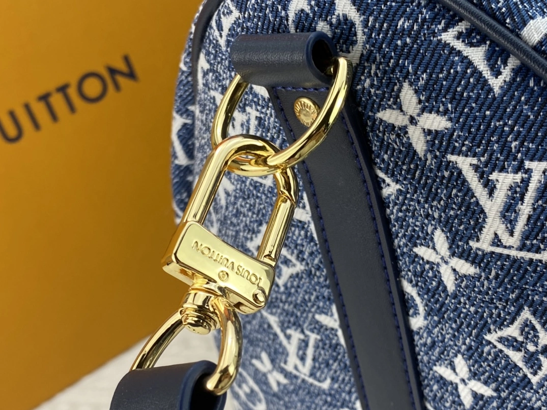 Louis Vuitton Travel Bags WellDesigned 153