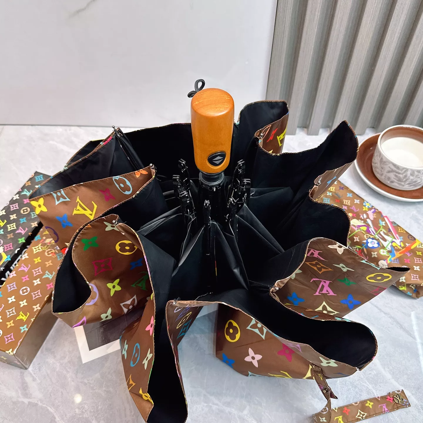 Louis Vuitton Umbrellas Classic 942