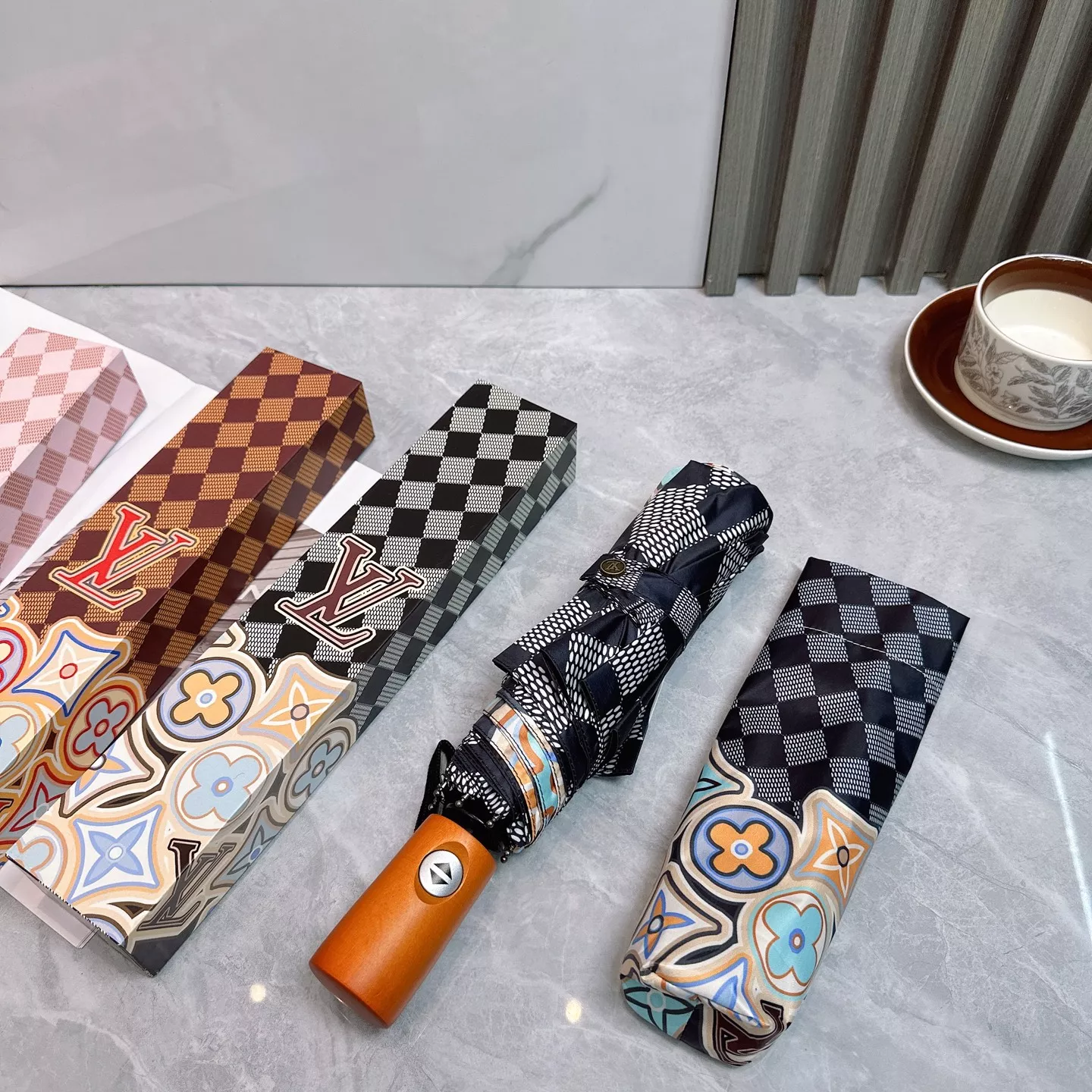 Louis Vuitton Umbrellas EyeCatching 1870