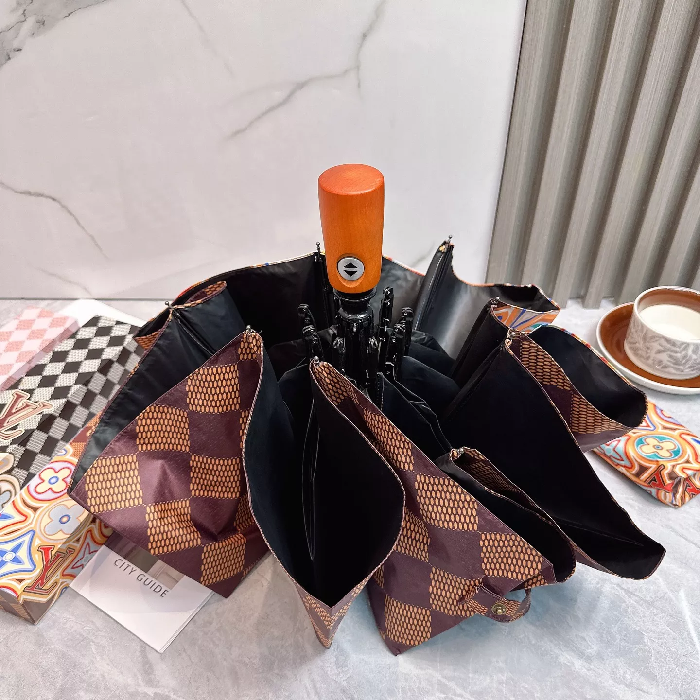 Louis Vuitton Umbrellas ModernLook 9588