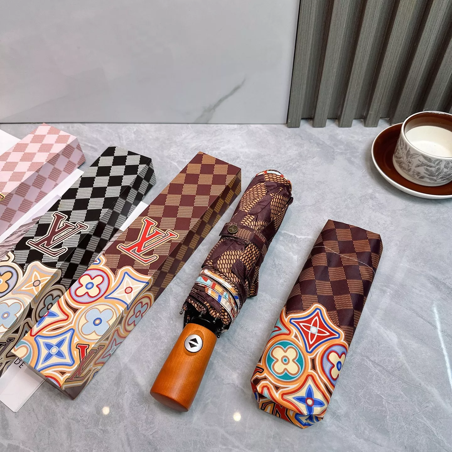 Louis Vuitton Umbrellas ModernLook 9588