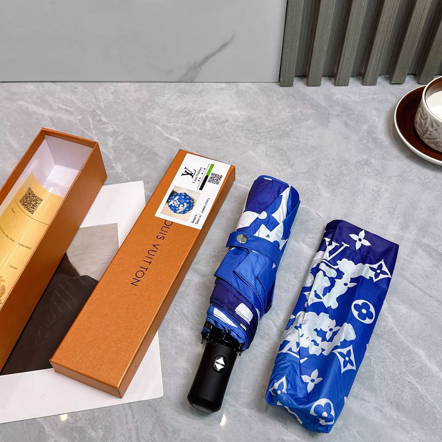 Louis Vuitton Umbrellas Resilient 5221