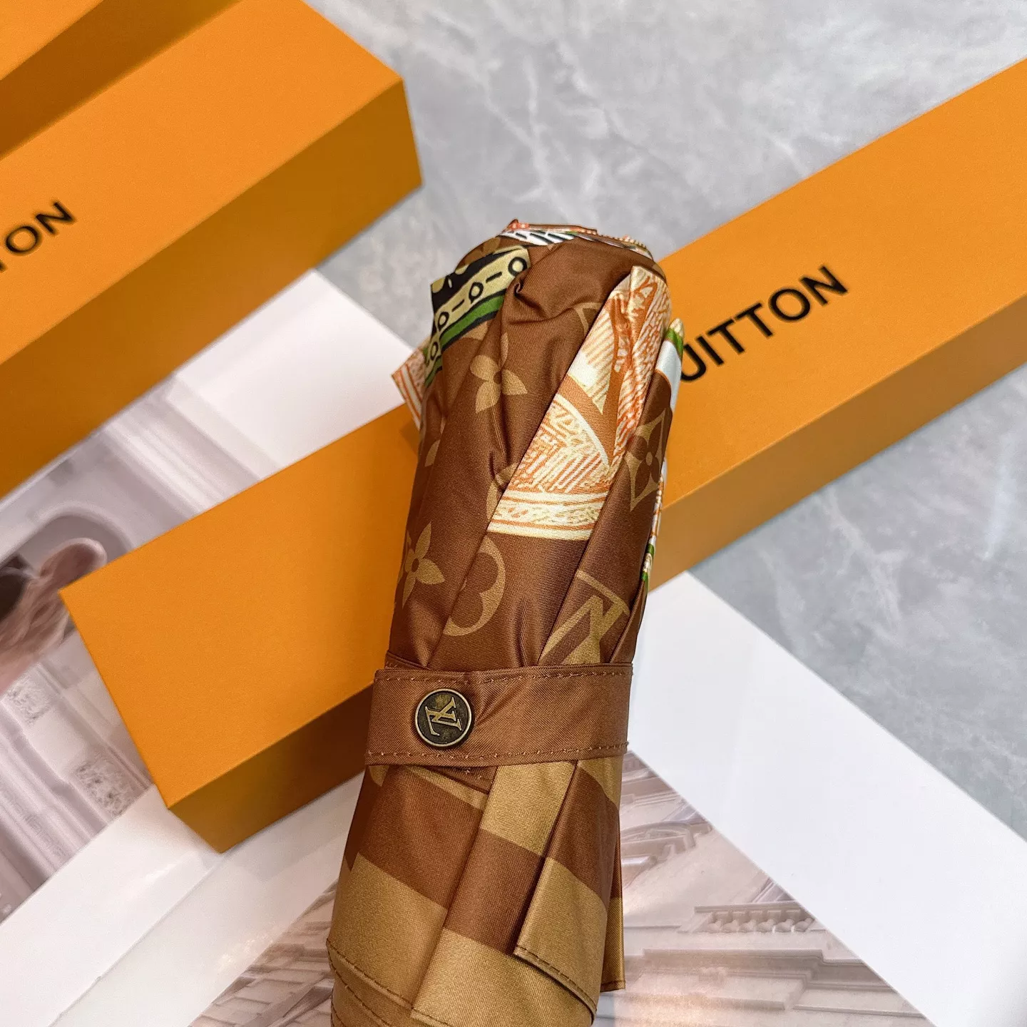 Louis Vuitton Umbrellas Sleek 3988