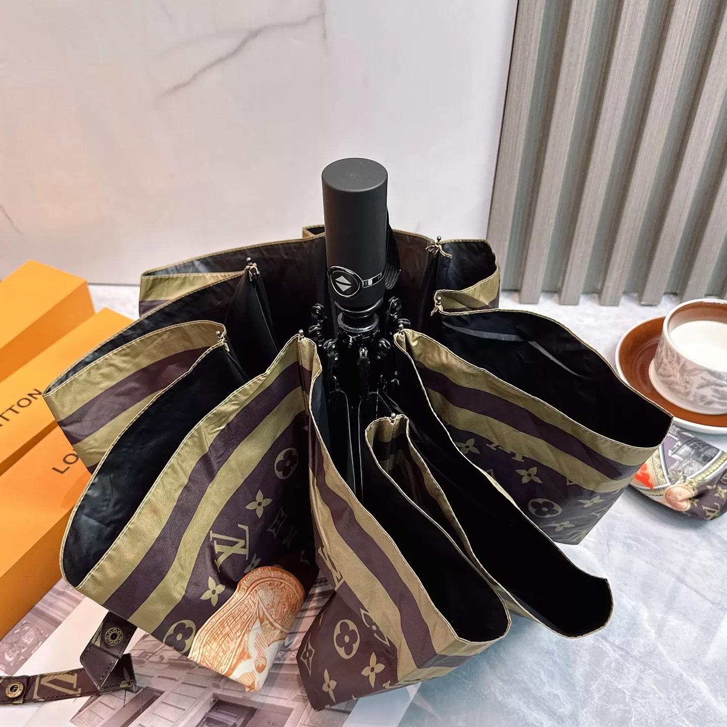 Louis Vuitton Umbrellas Timeless 9336