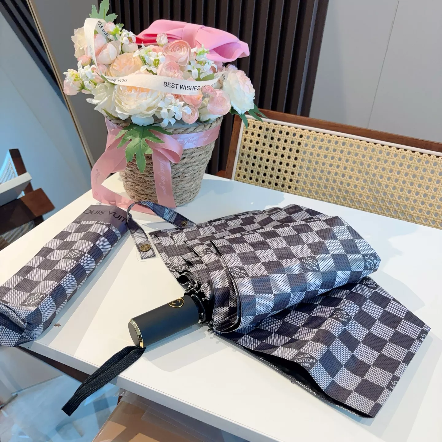 Louis Vuitton Umbrellas WellDesigned 2966