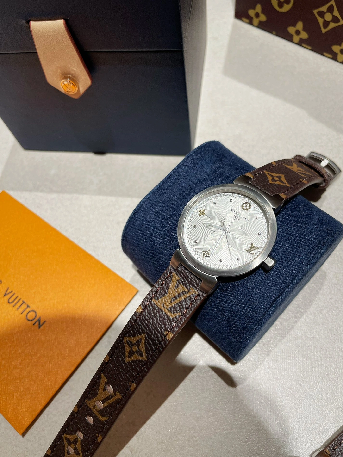 Louis Vuitton Watches Reliable 2839