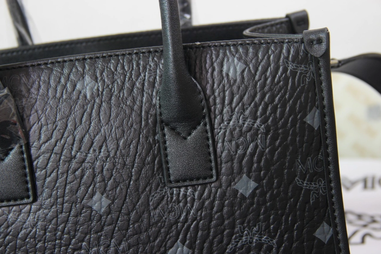 MCM AAA Quality HandBags For Women Sleek 2655