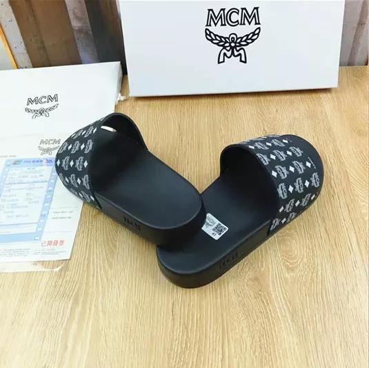 MCM Slippers For Men SmartChoice 7653
