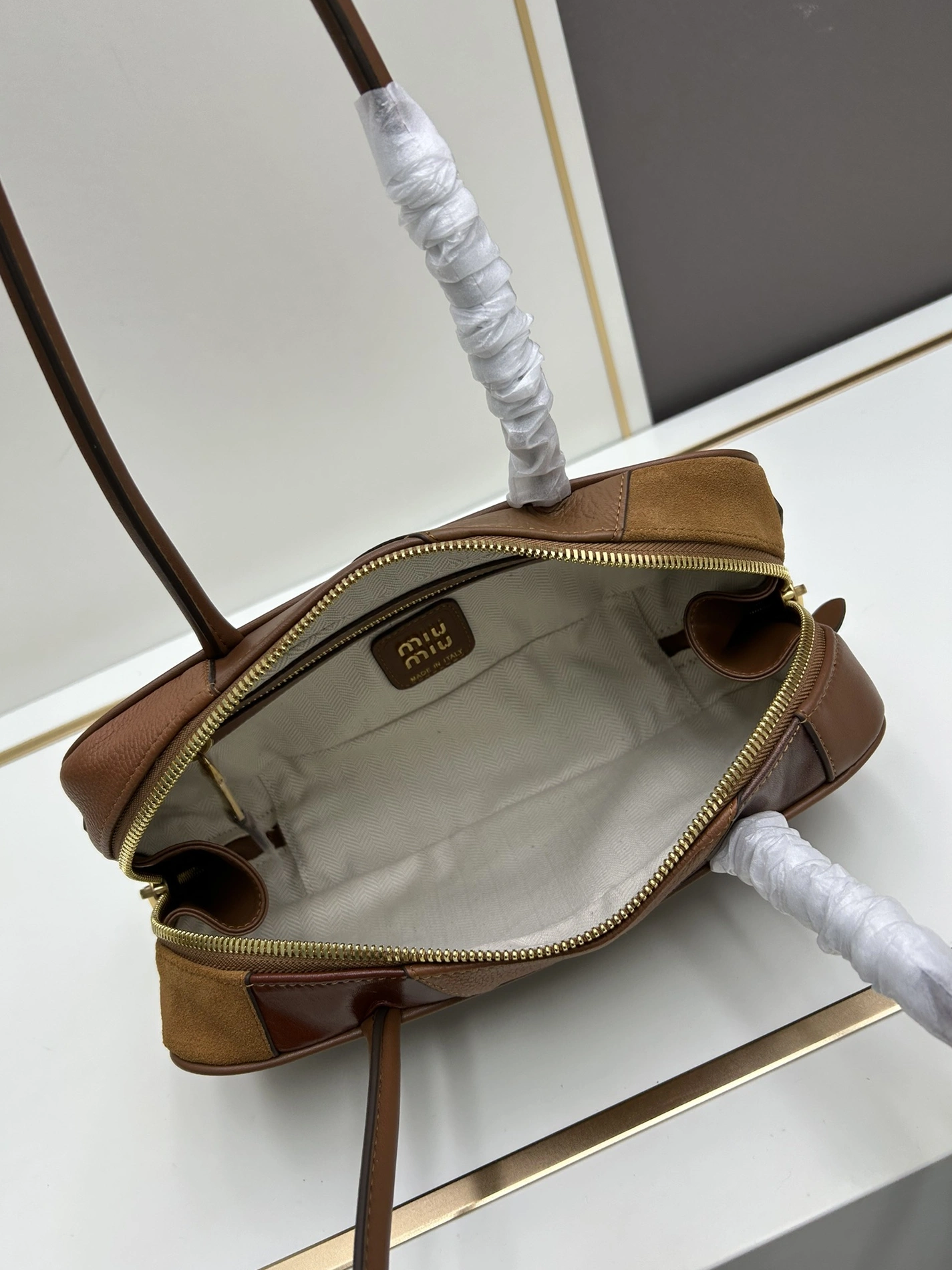 MIU MIU AAA Quality Handbags For Women AllSeason 1986