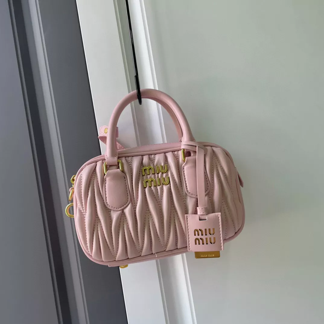 MIU MIU AAA Quality Handbags For Women Breathable 7294