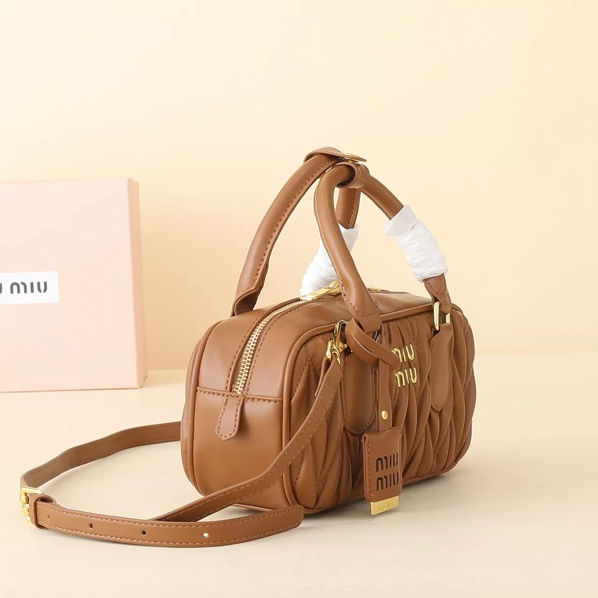 MIU MIU AAA Quality Handbags For Women Breathable 7455
