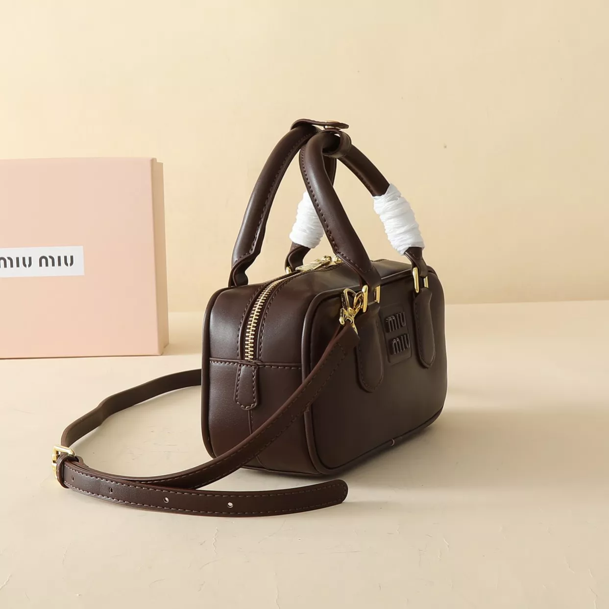 MIU MIU AAA Quality Handbags For Women Compact 677