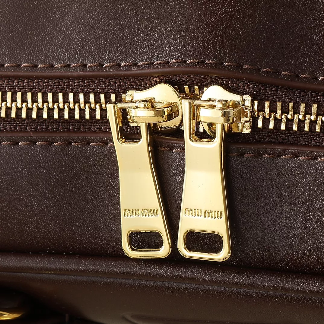 MIU MIU AAA Quality Handbags For Women Compact 677