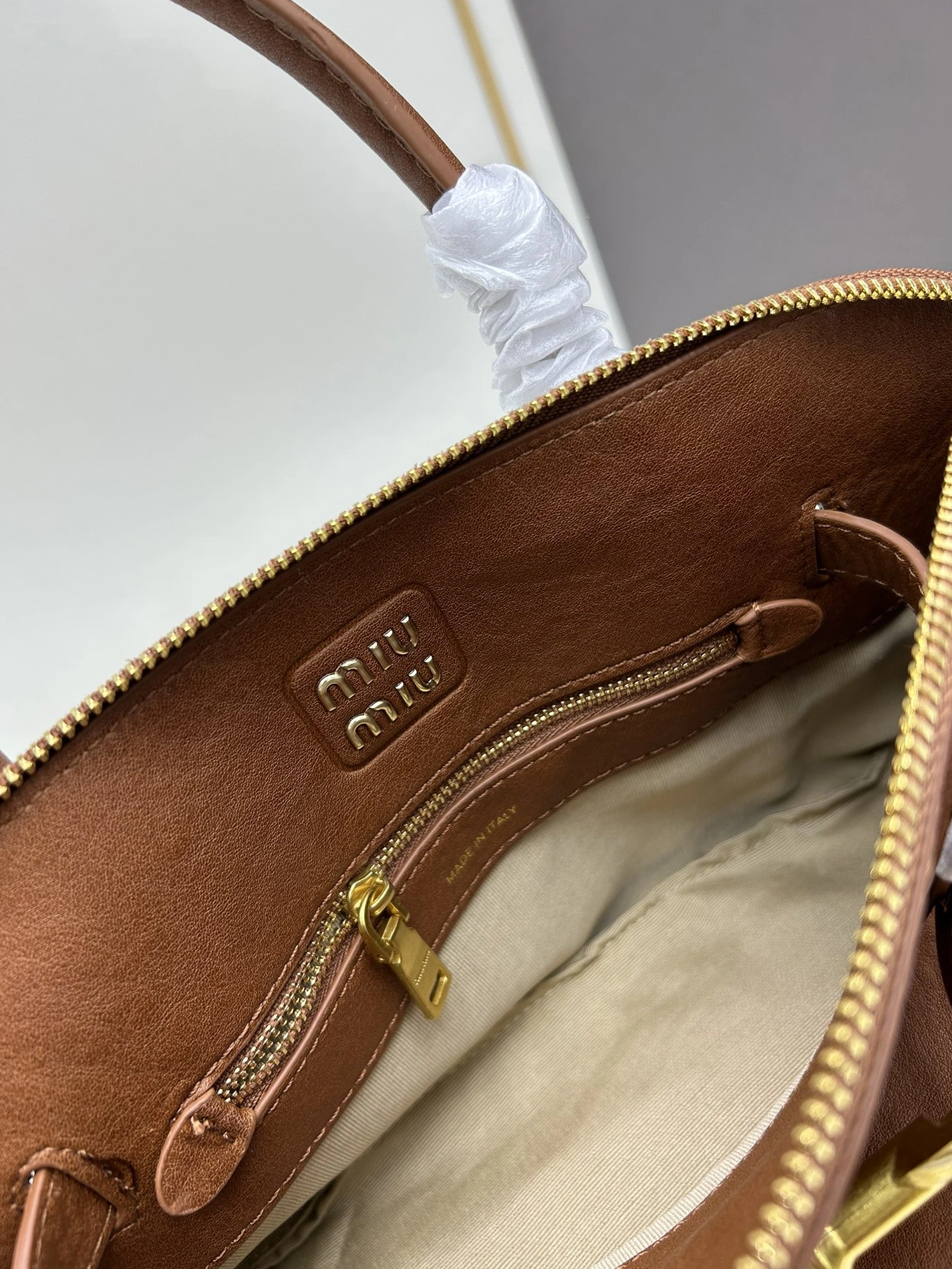 MIU MIU AAA Quality Handbags For Women Cozy 2353
