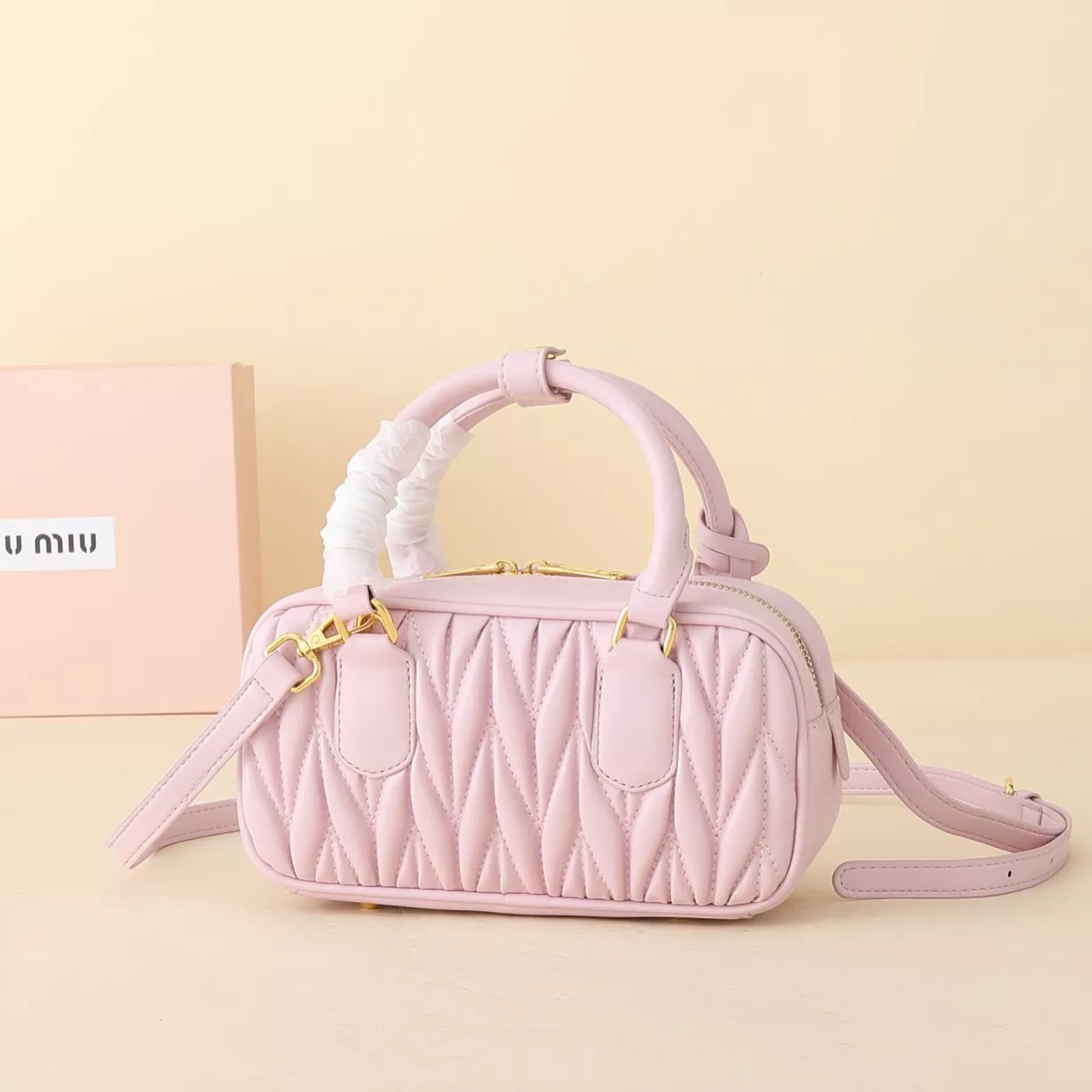 MIU MIU AAA Quality Handbags For Women EyeCatching 8646