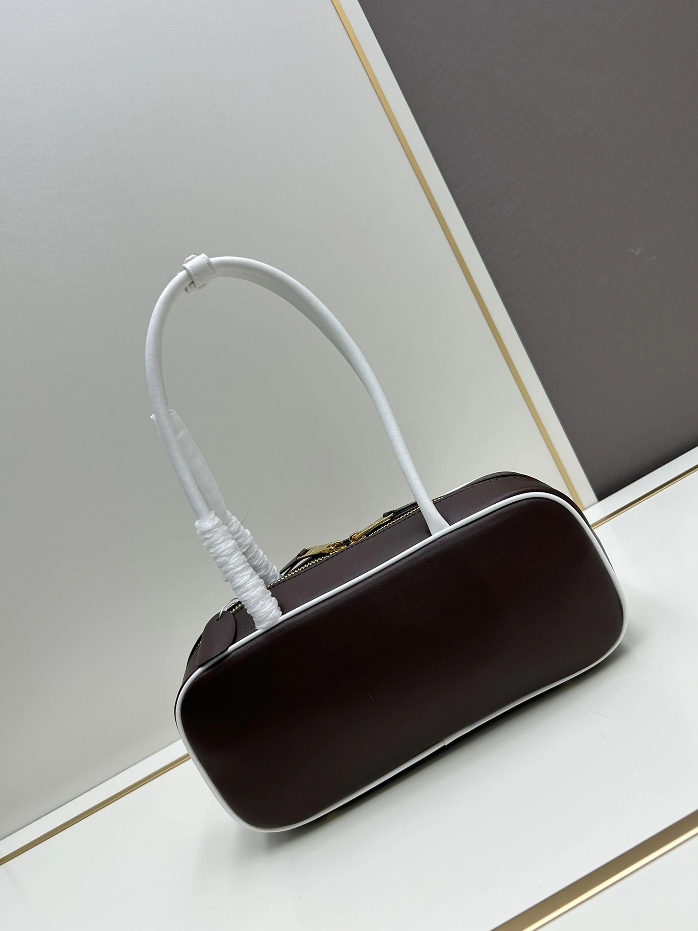 MIU MIU AAA Quality Handbags For Women EyeCatching 8830
