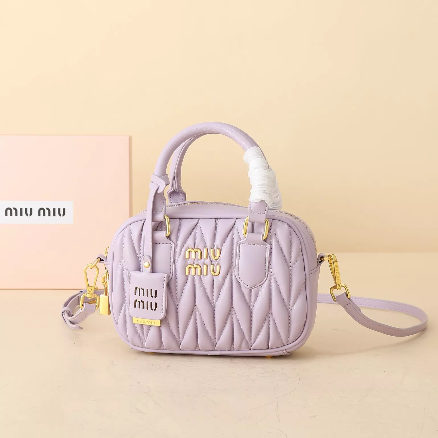 MIU MIU AAA Quality Handbags For Women Fashionable 9762