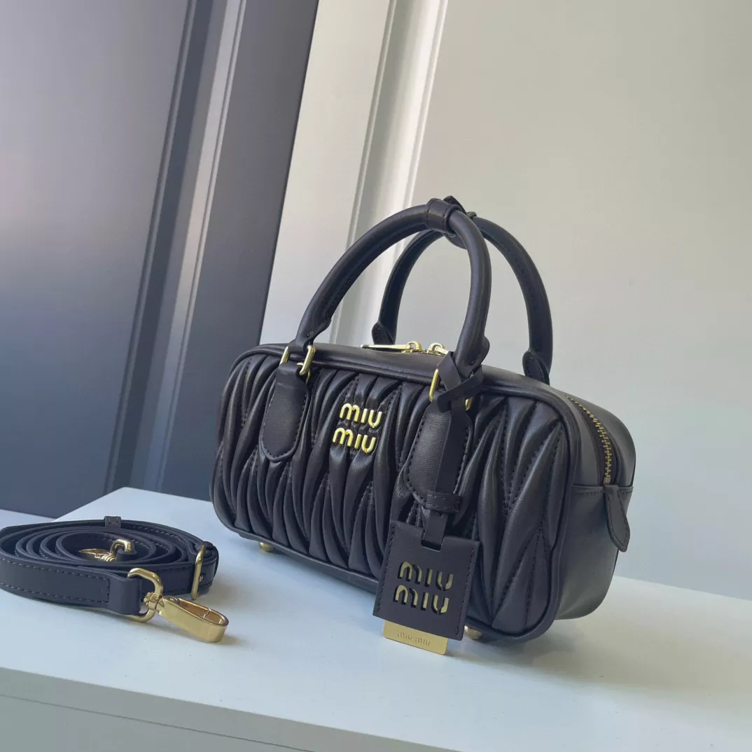 MIU MIU AAA Quality Handbags For Women Flexible 7030