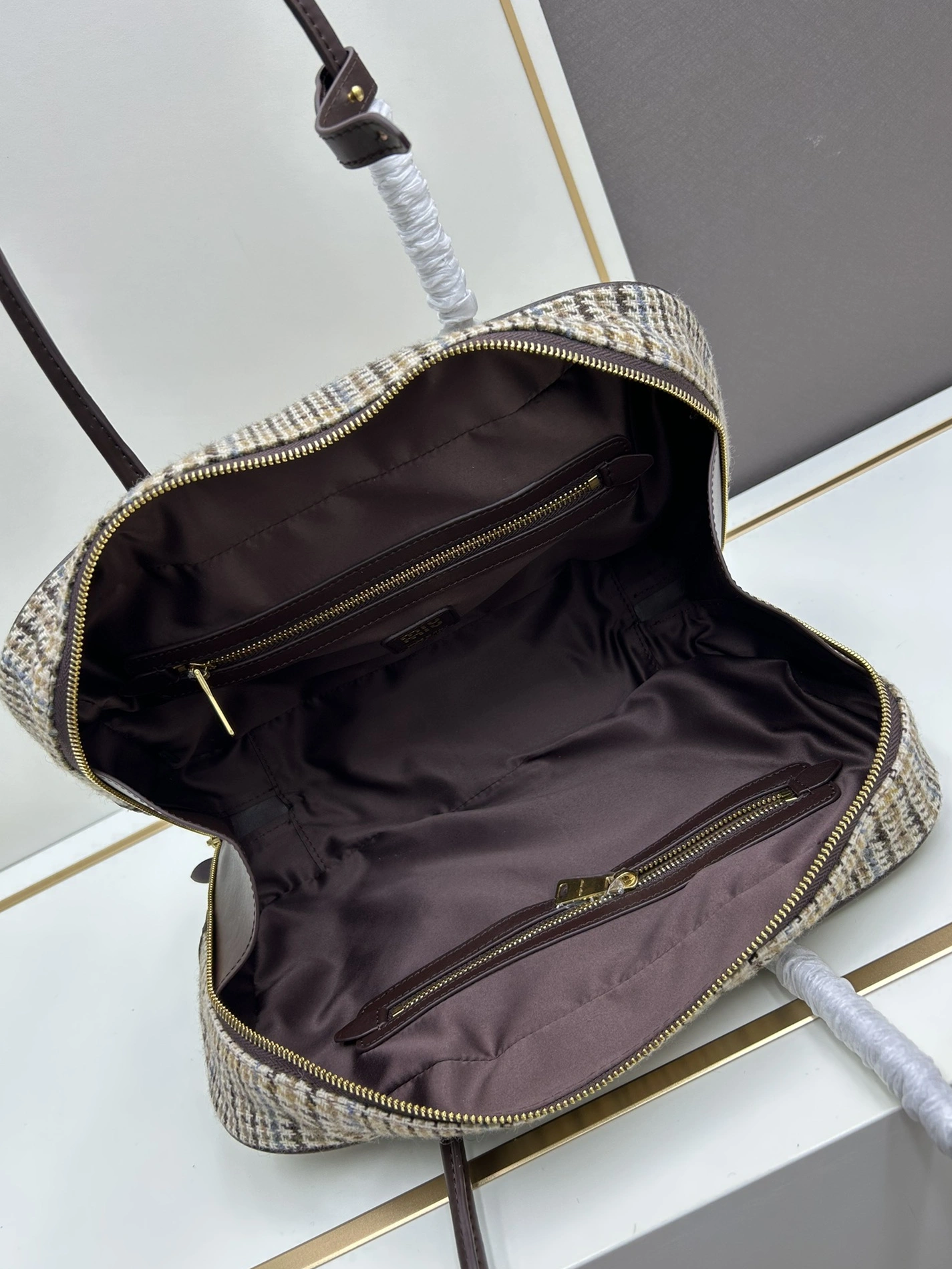 MIU MIU AAA Quality Handbags For Women Functional 3694