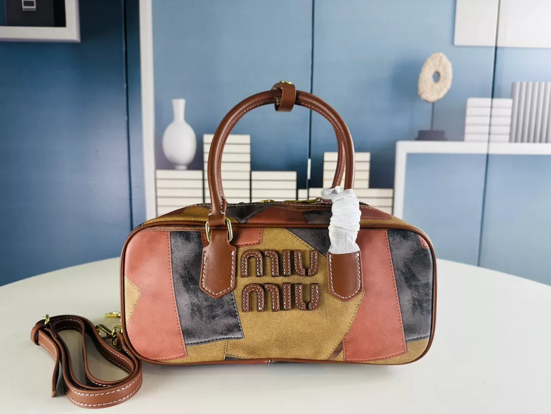MIU MIU AAA Quality Handbags For Women GoAnywhere 8257