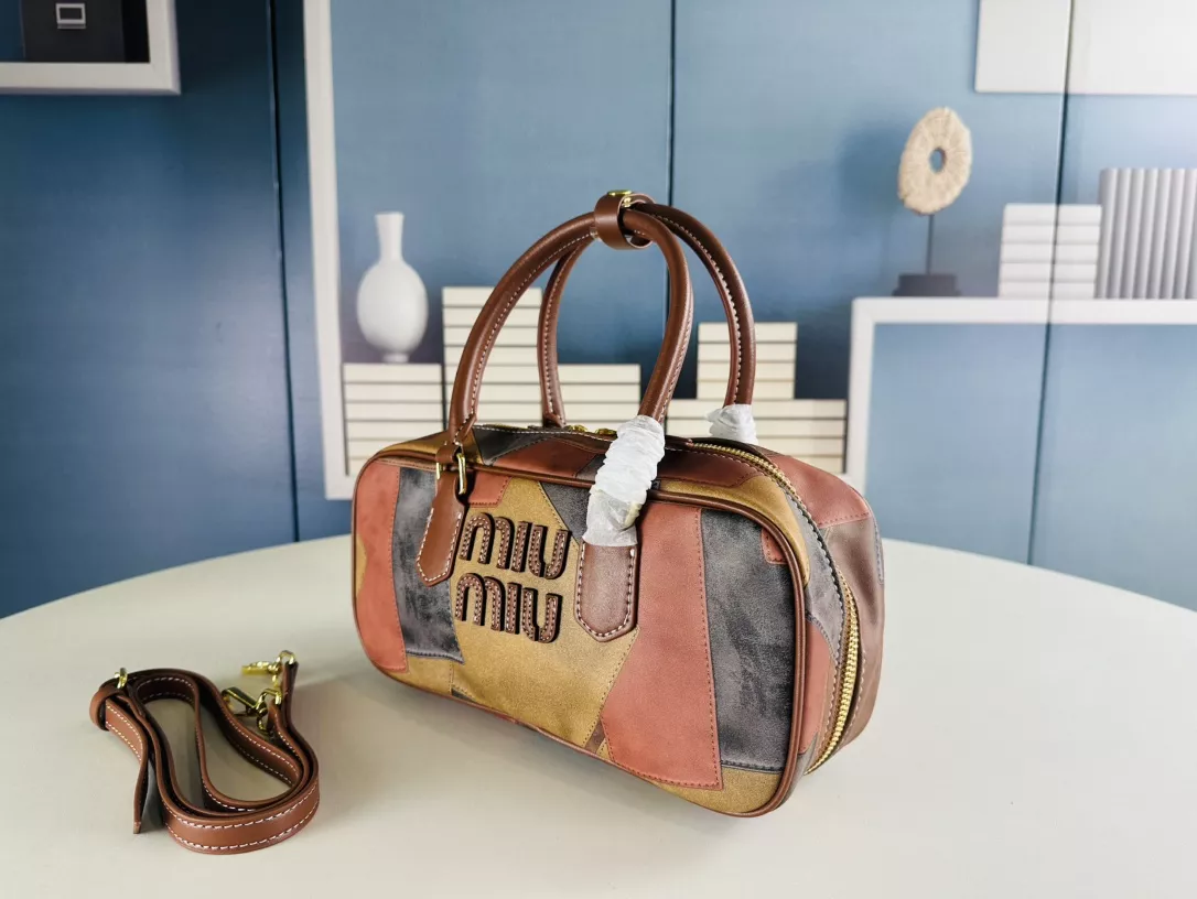 MIU MIU AAA Quality Handbags For Women GoAnywhere 8257