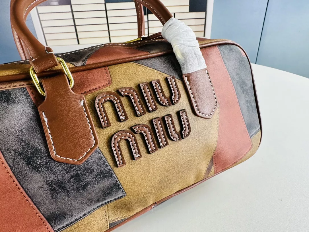 MIU MIU AAA Quality Handbags For Women GoAnywhere 8257