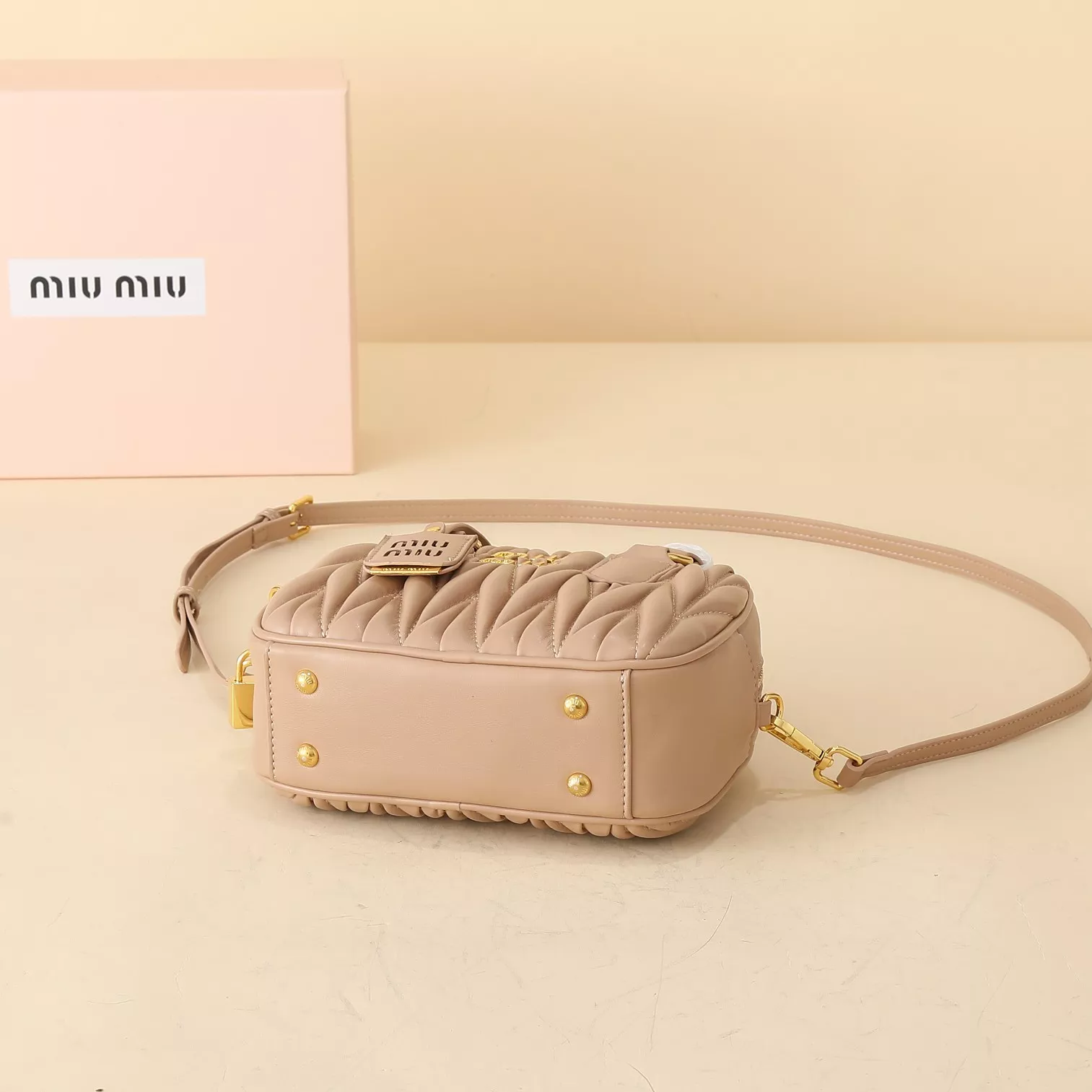 MIU MIU AAA Quality Handbags For Women GoodFit 4701