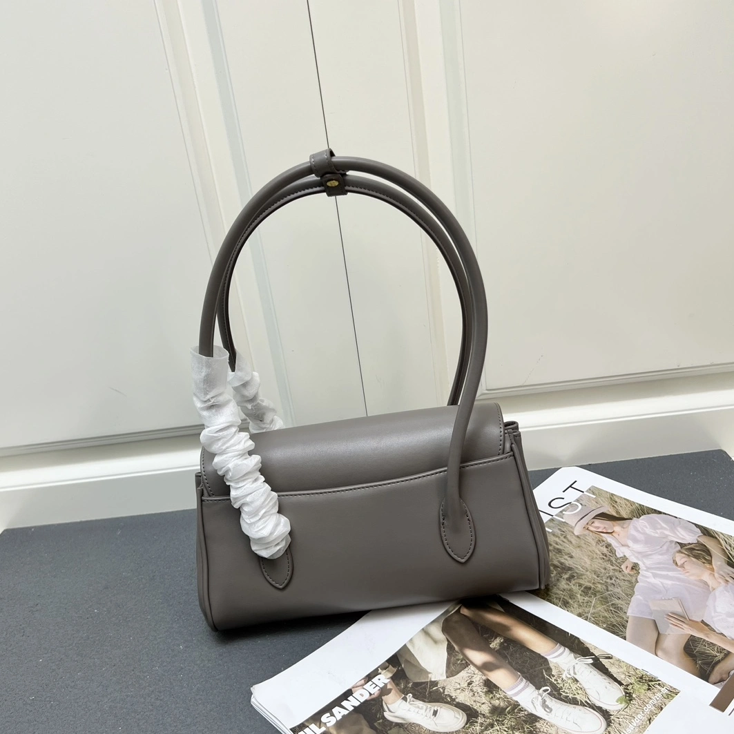 MIU MIU AAA Quality Handbags For Women GoodFit 9591