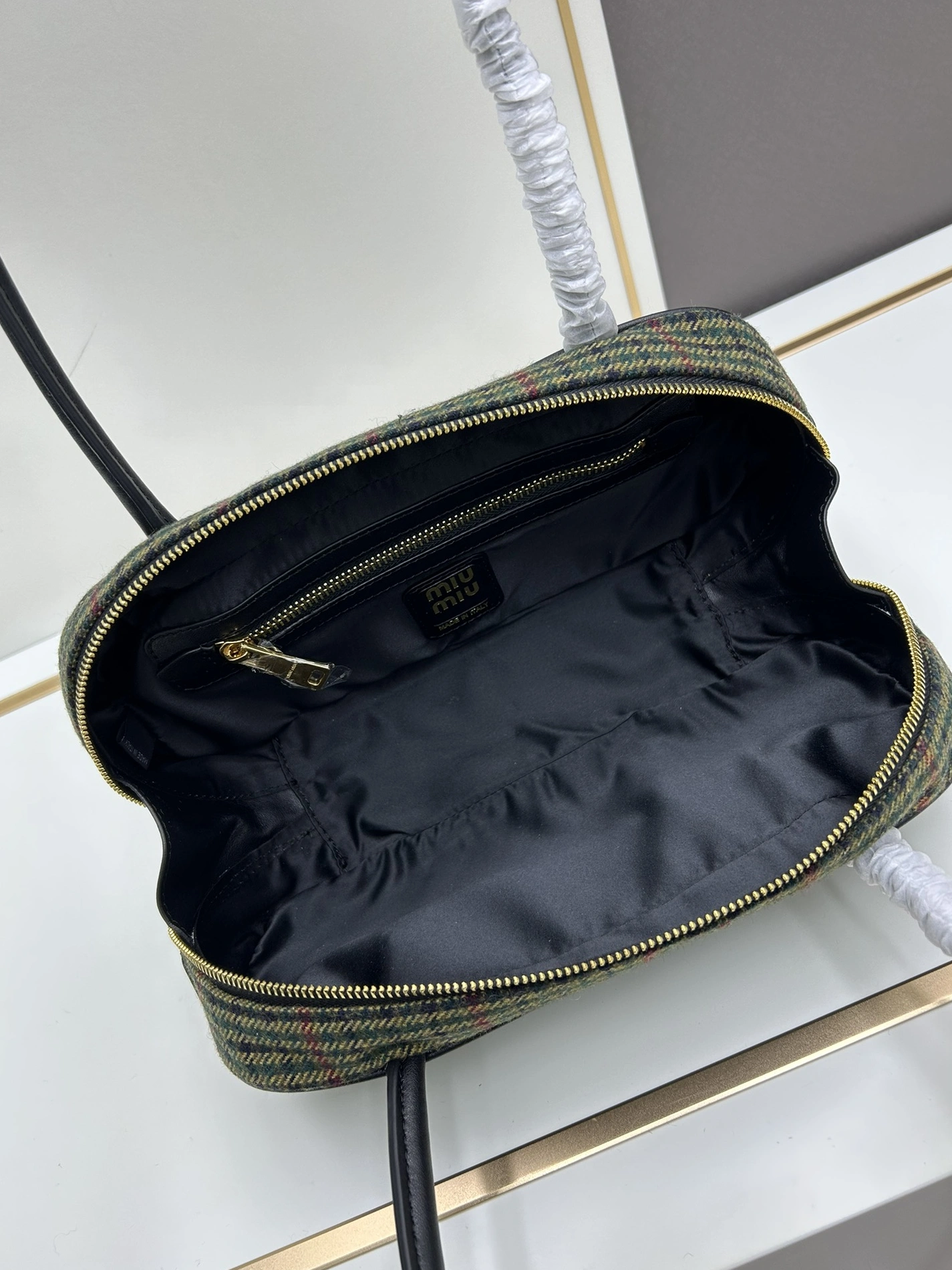 MIU MIU AAA Quality Handbags For Women Minimalist 627