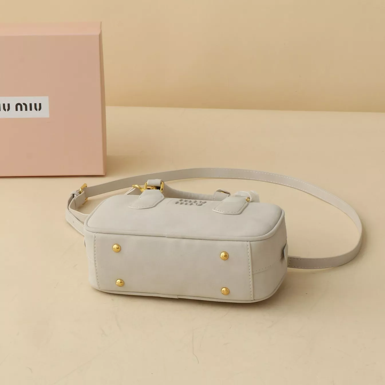 MIU MIU AAA Quality Handbags For Women Modern 8502