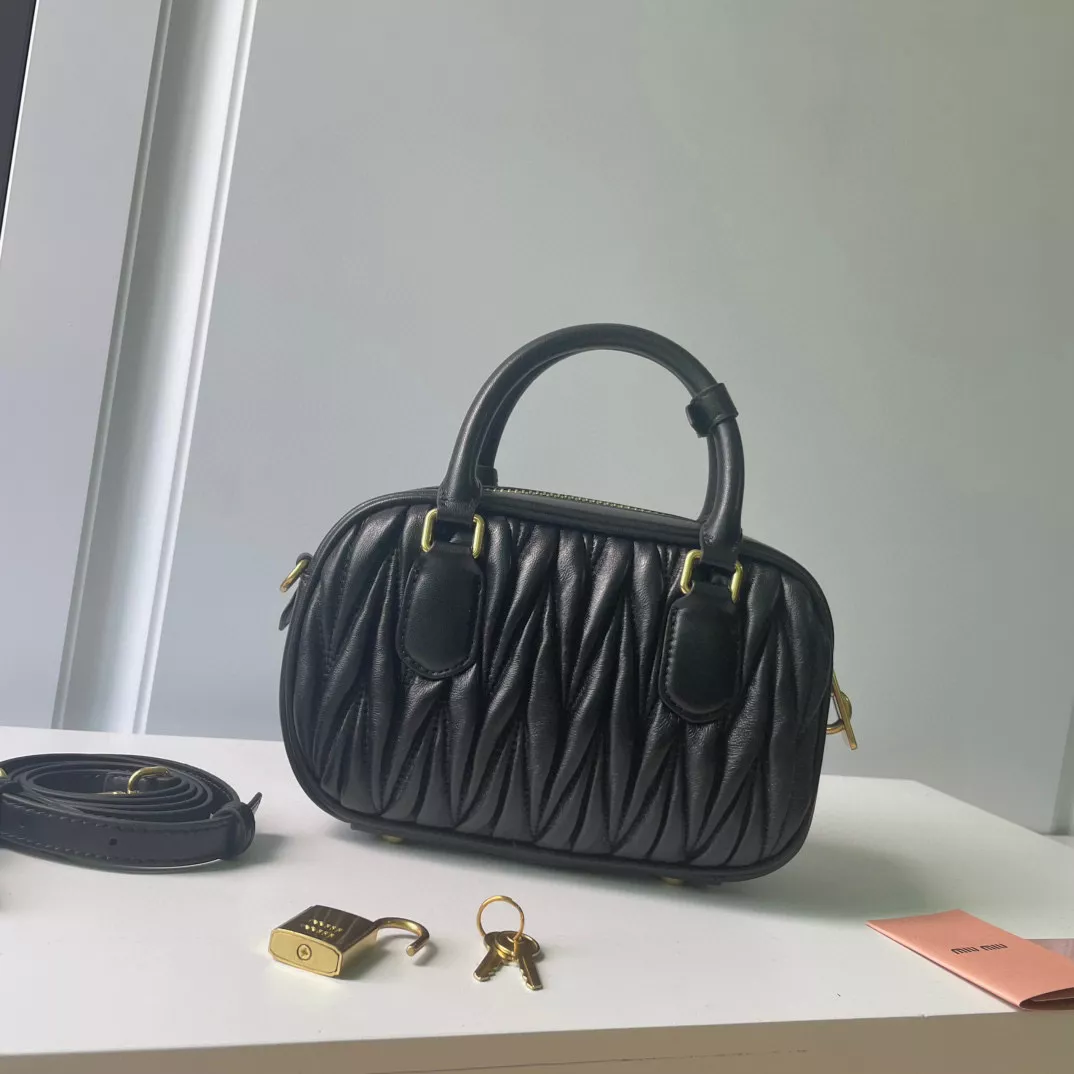 MIU MIU AAA Quality Handbags For Women NewStyle 9259