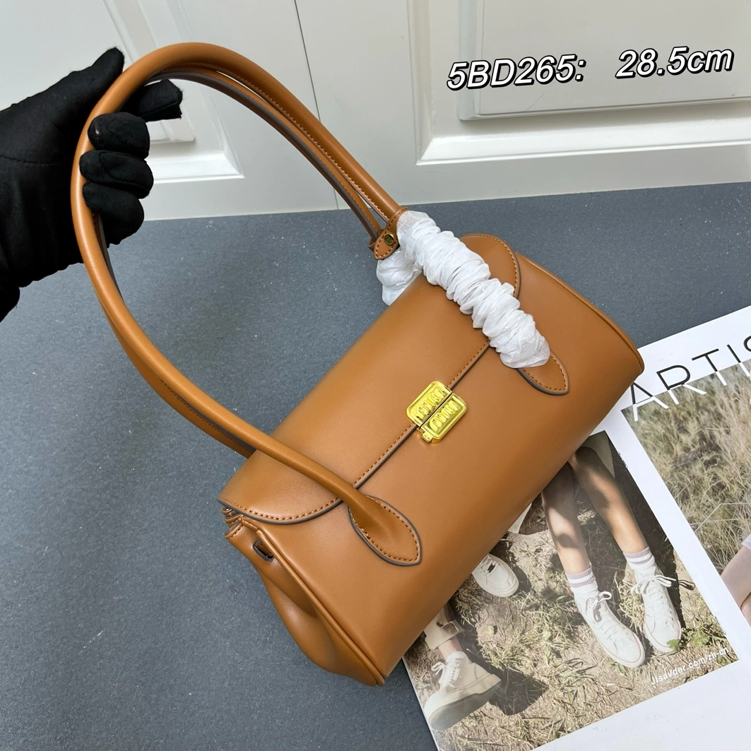 MIU MIU AAA Quality Handbags For Women Popular 9828