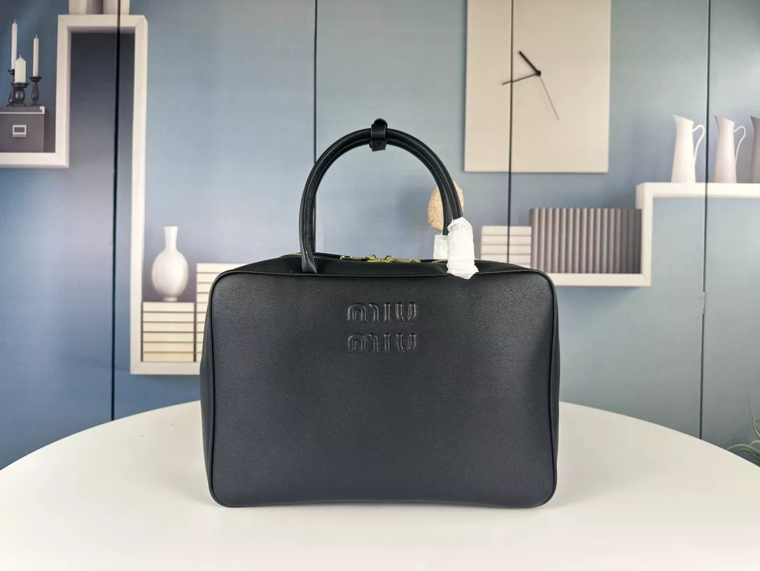 MIU MIU AAA Quality Handbags For Women Reliable 861