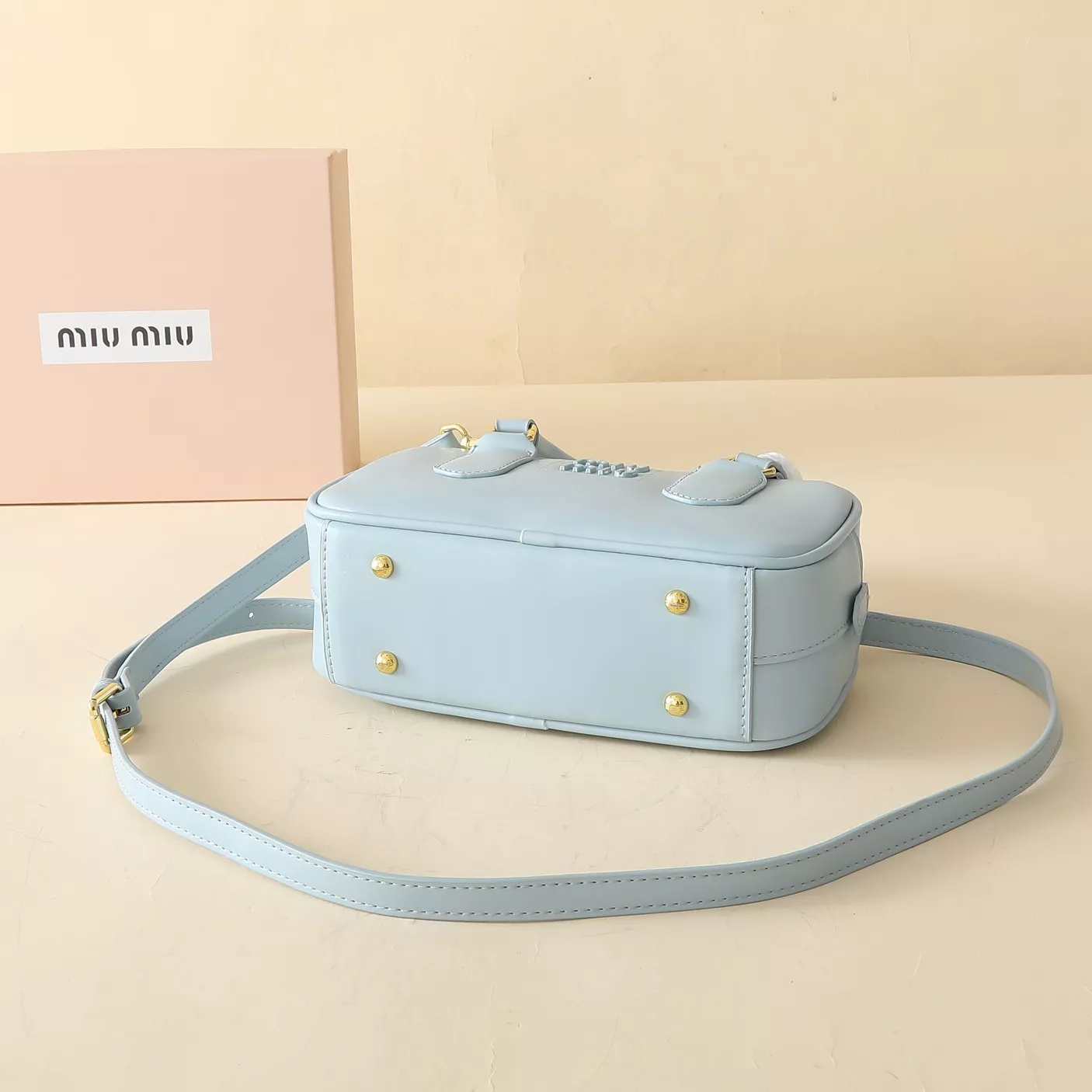 MIU MIU AAA Quality Handbags For Women Resilient 4023