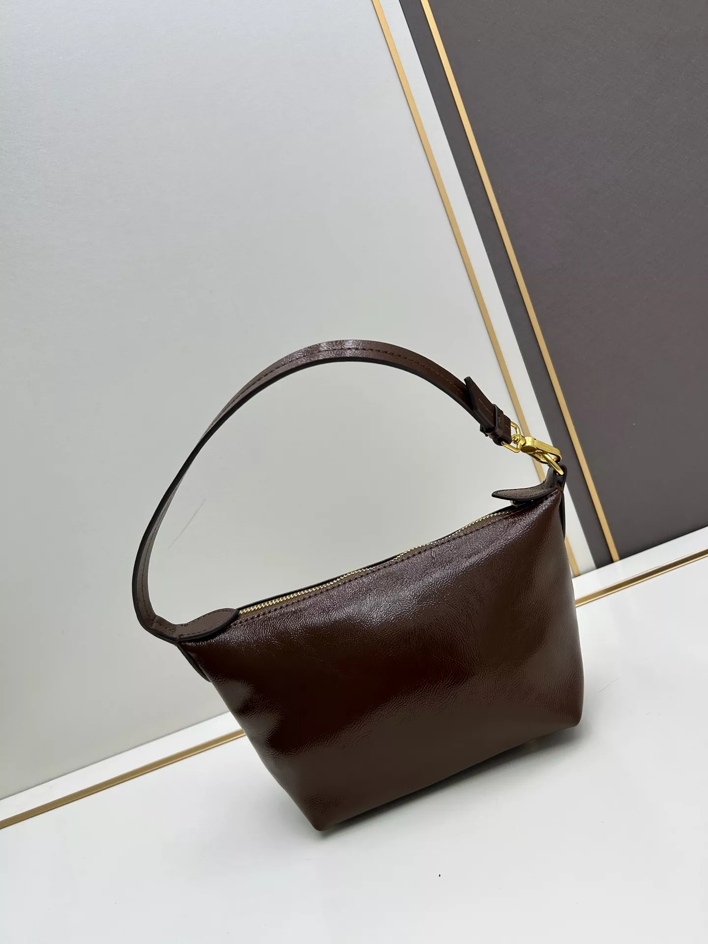MIU MIU AAA Quality Handbags For Women SmartChoice 997
