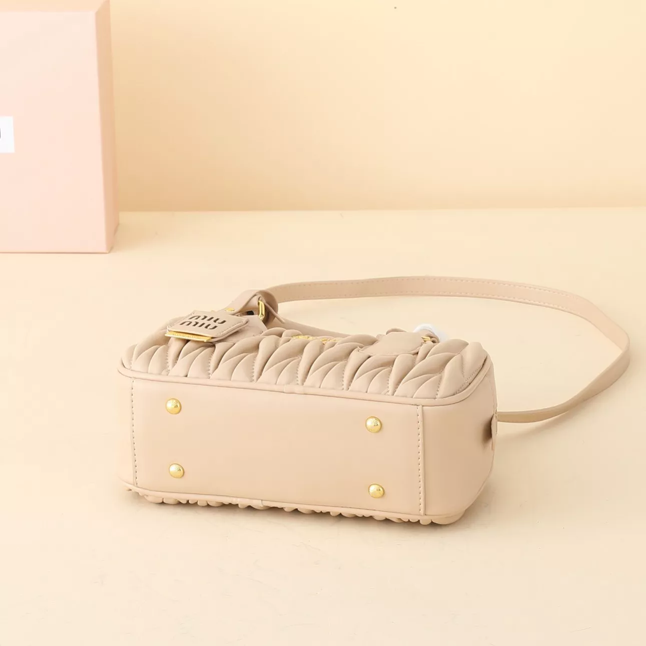 MIU MIU AAA Quality Handbags For Women TopPick 3600