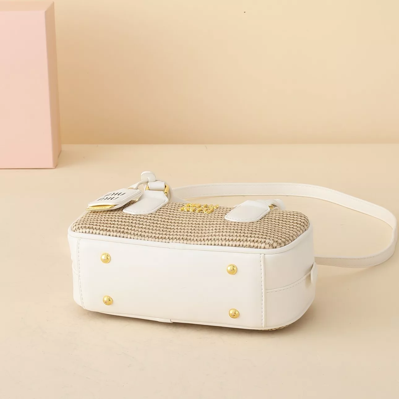 MIU MIU AAA Quality Handbags For Women Trendy 8629