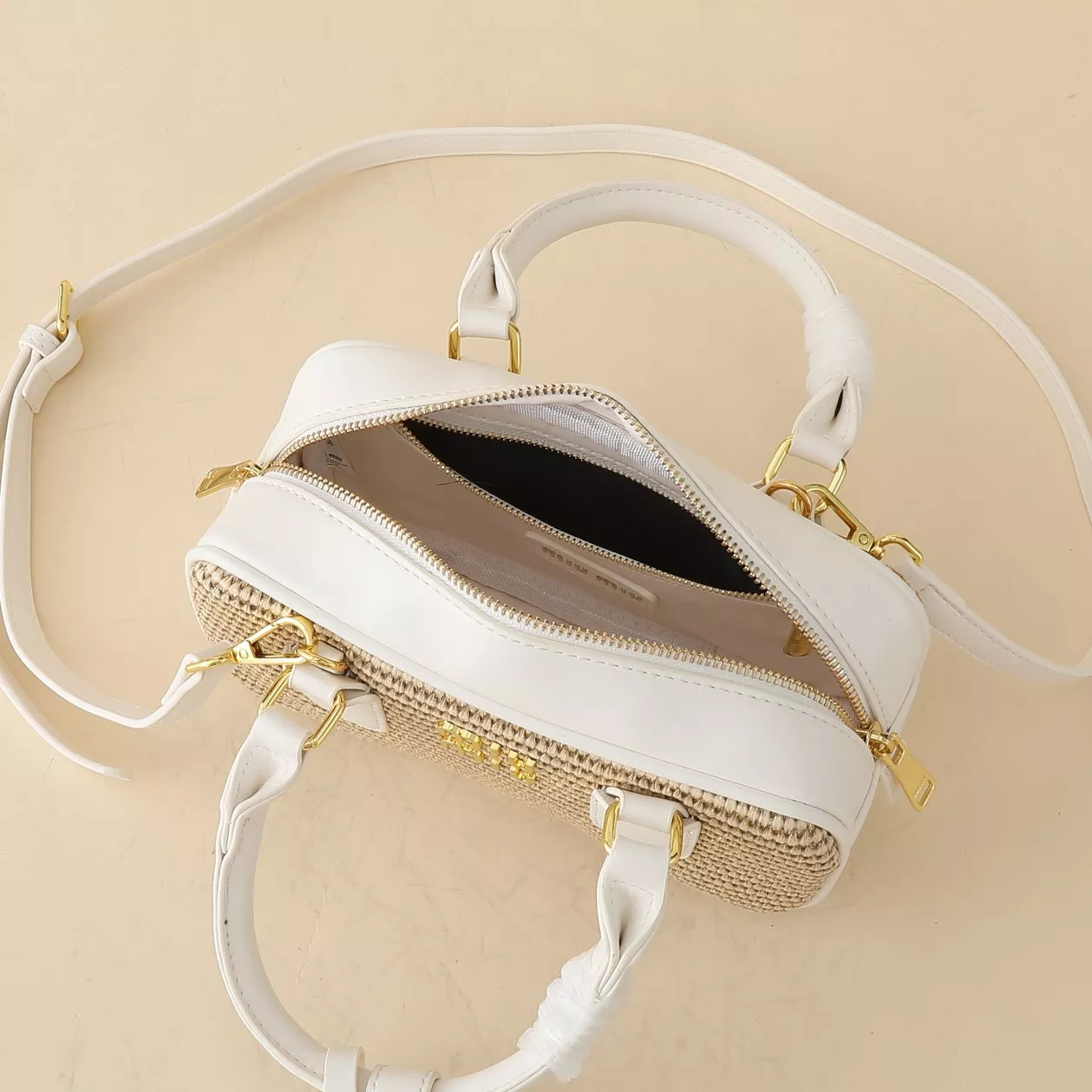 MIU MIU AAA Quality Handbags For Women Trendy 8629