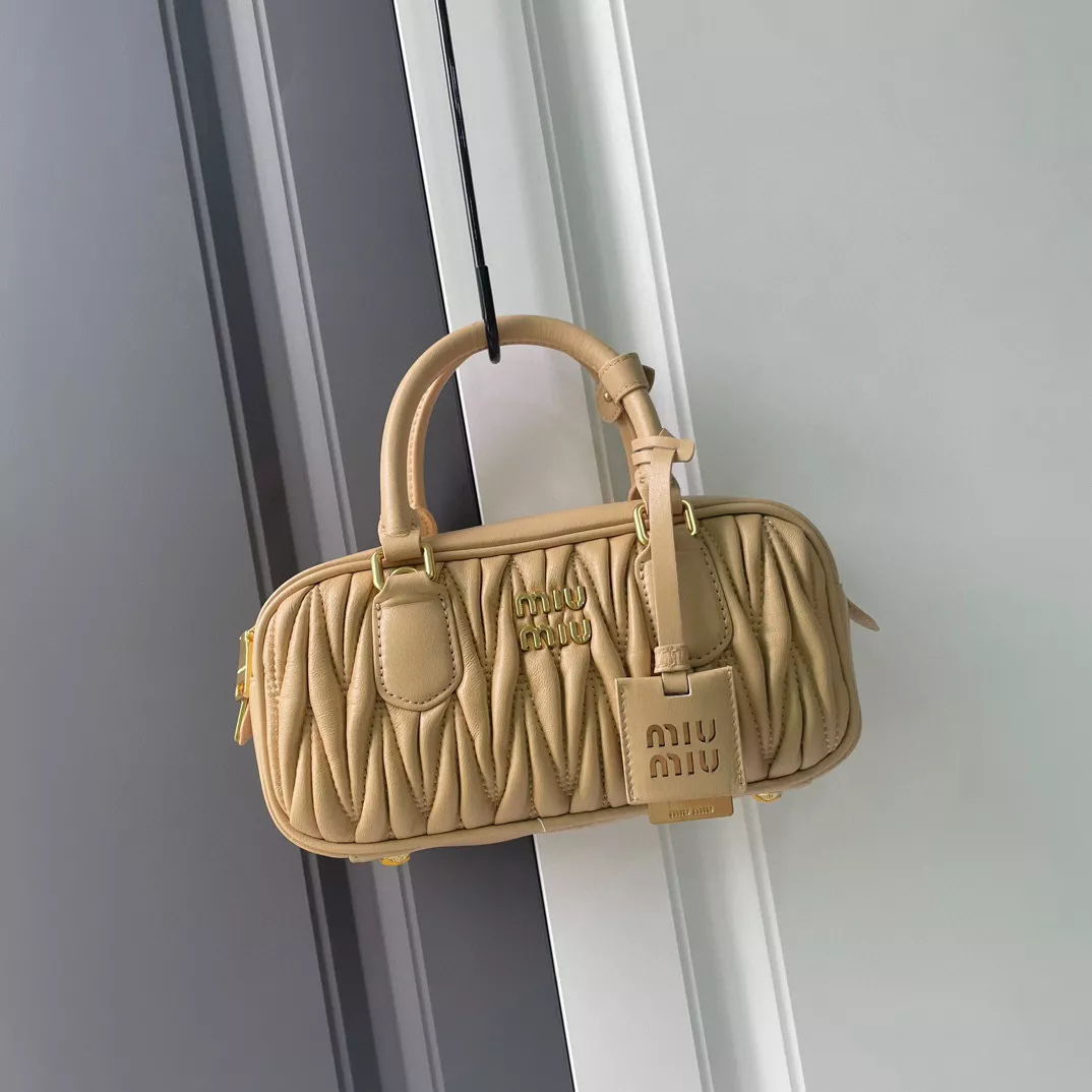 MIU MIU AAA Quality Handbags For Women Versatile 3003
