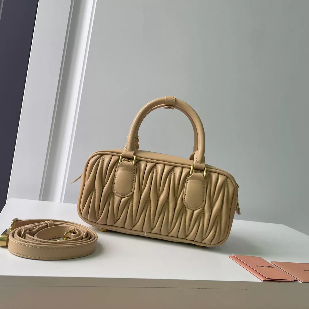 MIU MIU AAA Quality Handbags For Women Versatile 3003